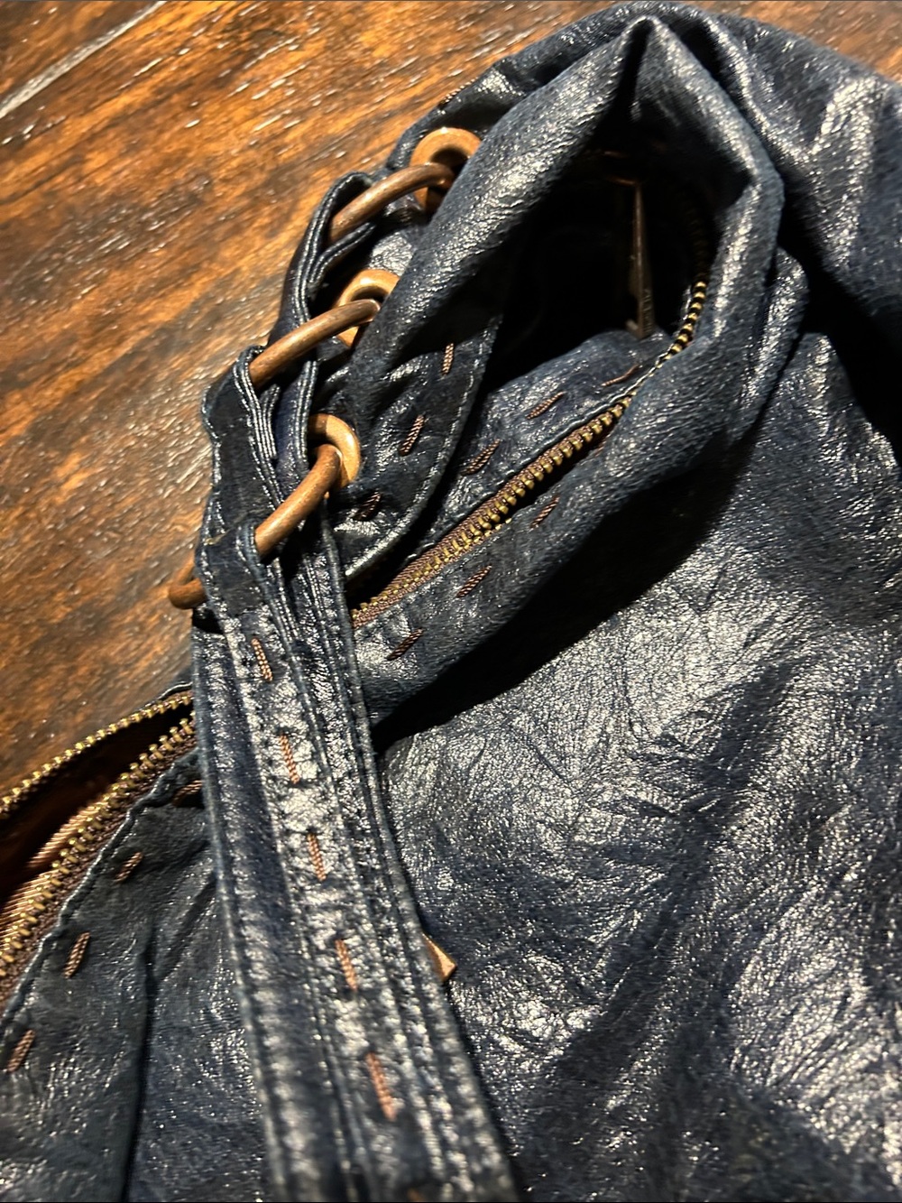 Matt & Nat Faux Leather Hobo Shoulder Bag in Dark Blue - Picture 4 of 7